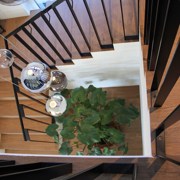Pendelleuchte Treppe im New England Living Haus