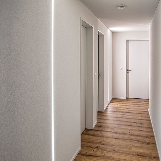 Privatwohnung-Obi-02-Korridor-WEB