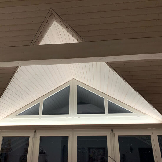 Profilleuchte für die Beleuchtung von Dachschrägen Profilleuchte für die Beleuchtung von Dachschrägen